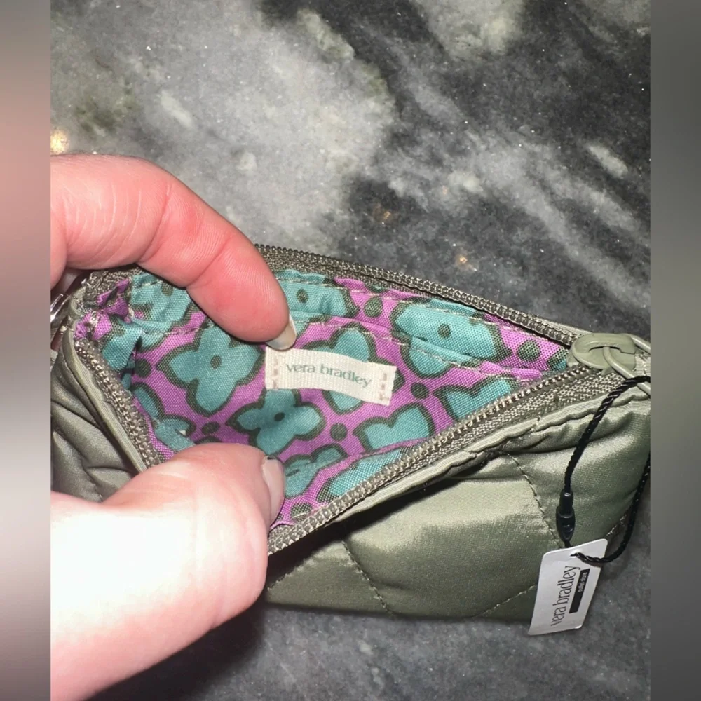 NWT Vera Bradley Olive Green Key Card Holder‎